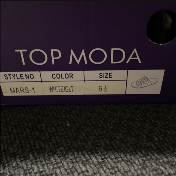 Women’s sandals - Picture 2 of 3